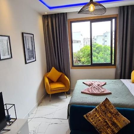 Luxueux Appartement Downtown Rabat Esterno foto